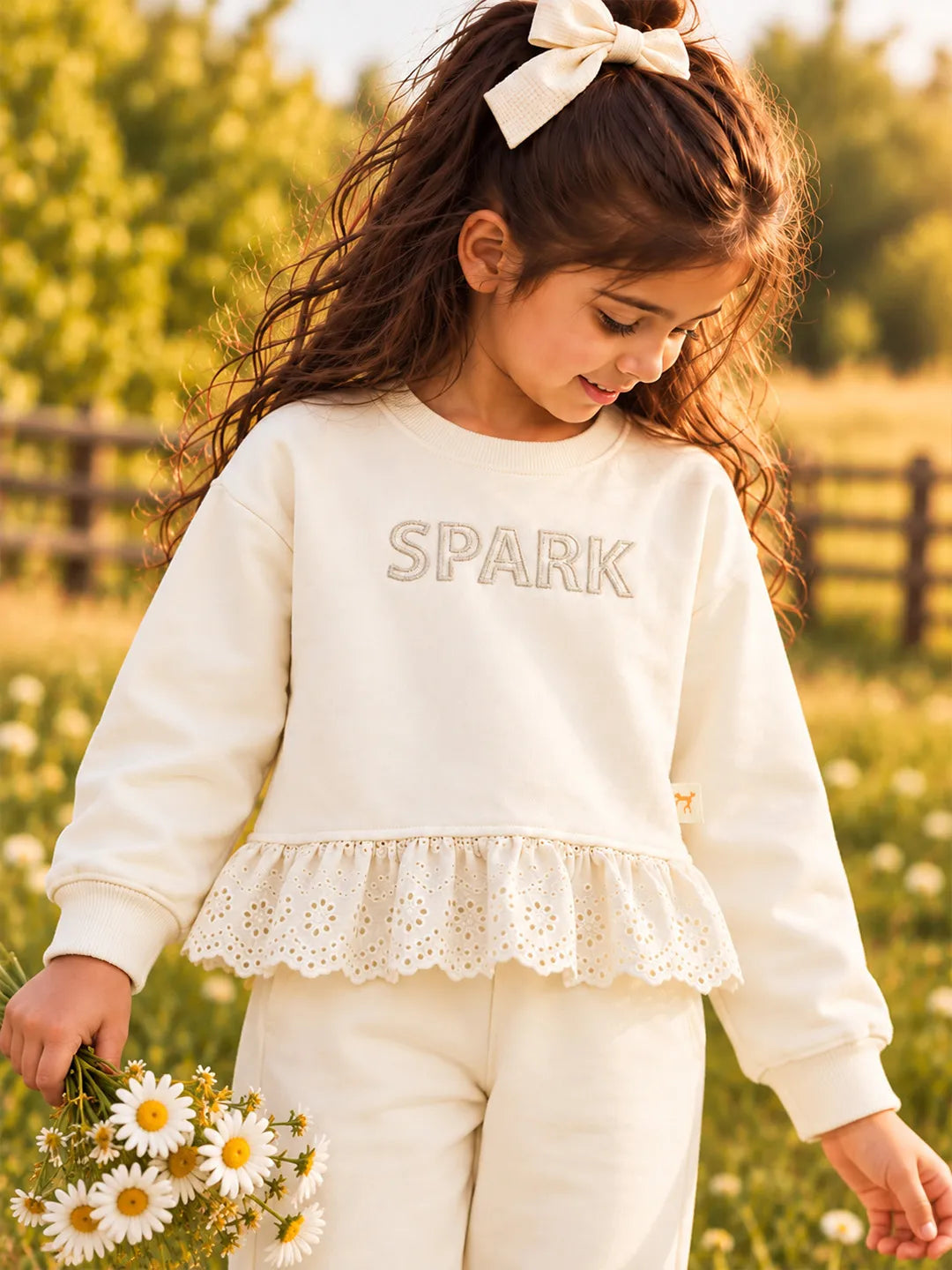 Schiffli Sweatshirt