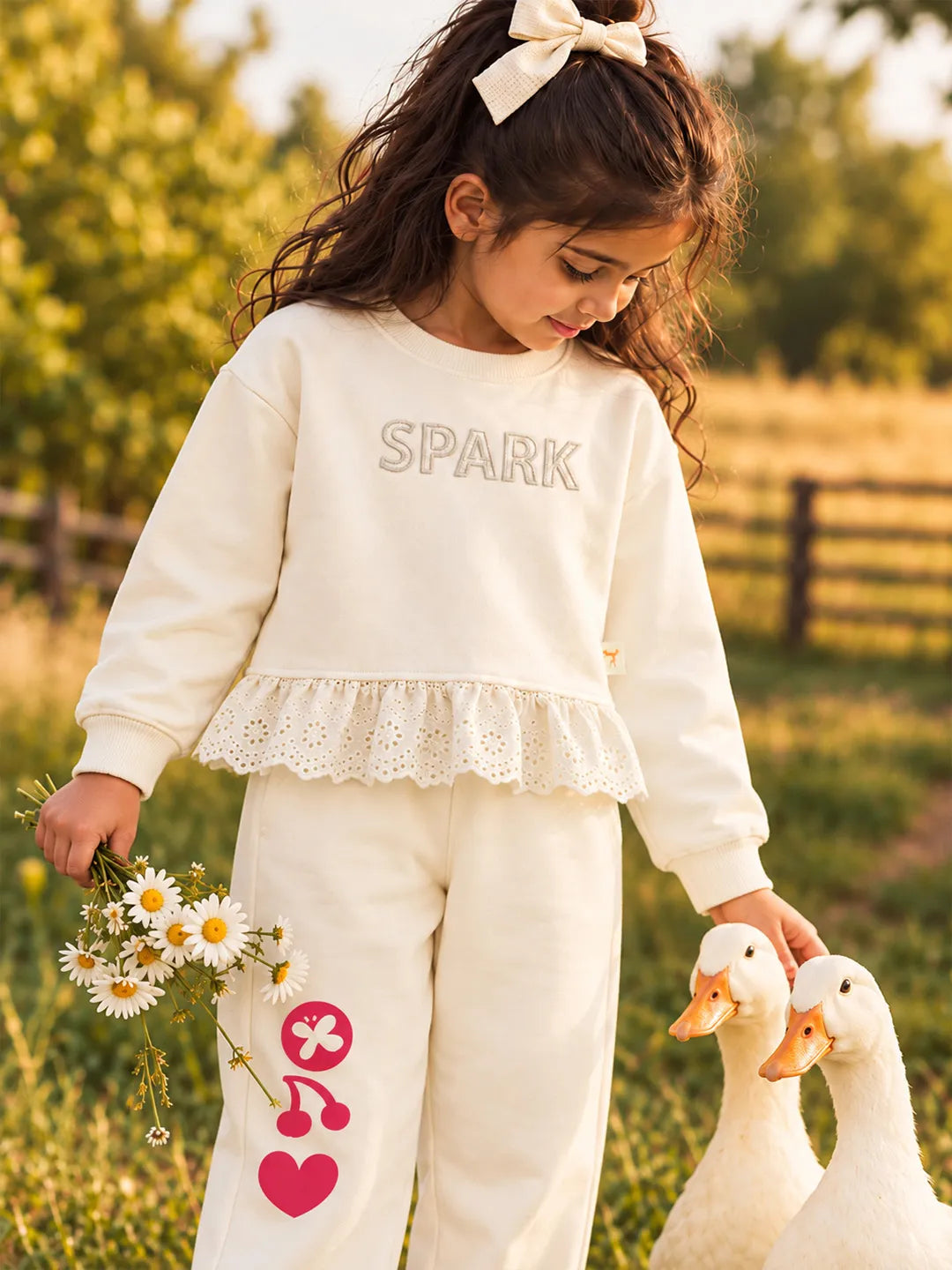 Schiffli Sweatshirt