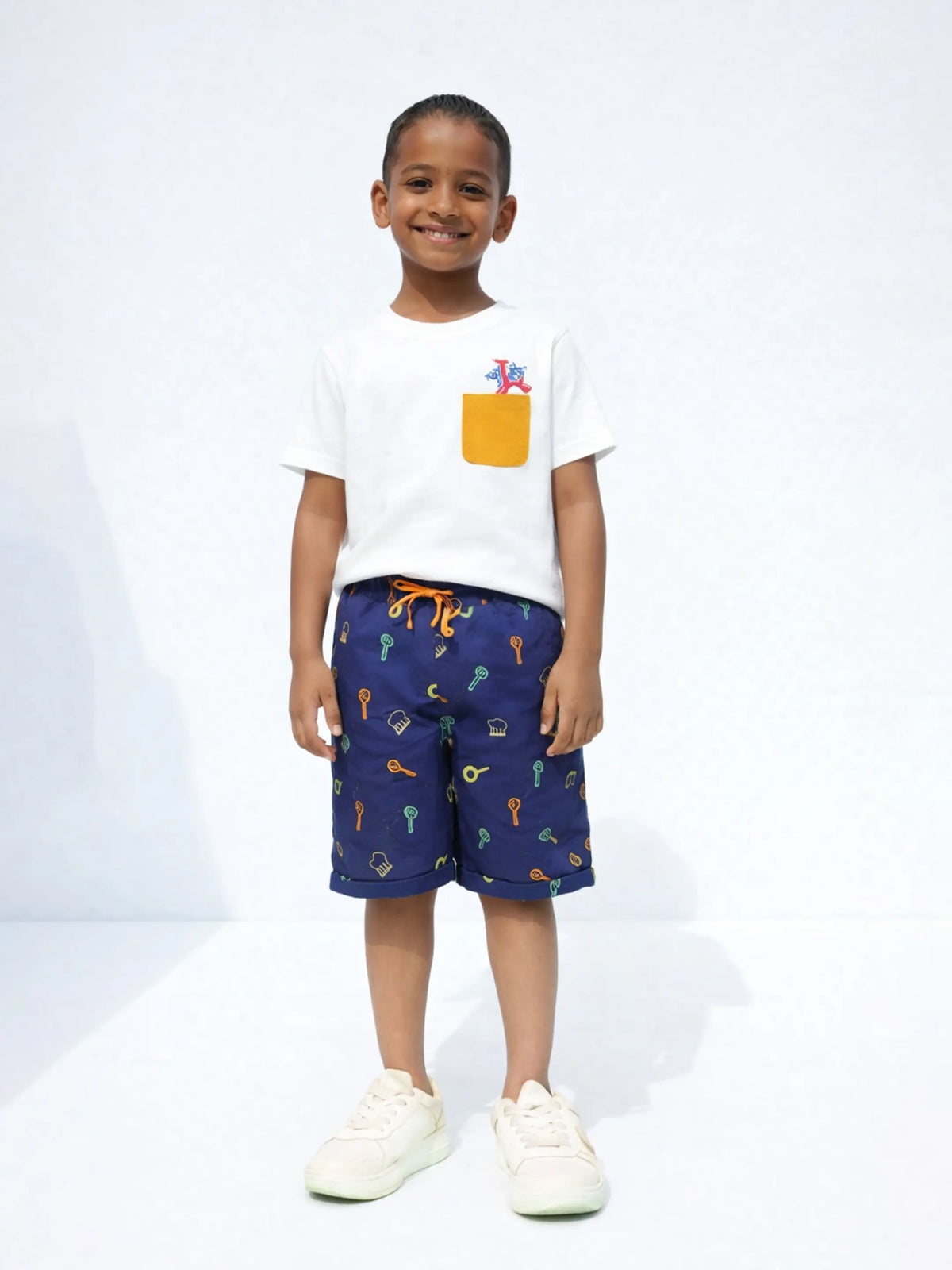 Pocket Pop Tee & Printed Shorts Set