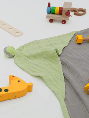 Banana Double Cloth Baby Towel Set- Green Somersault