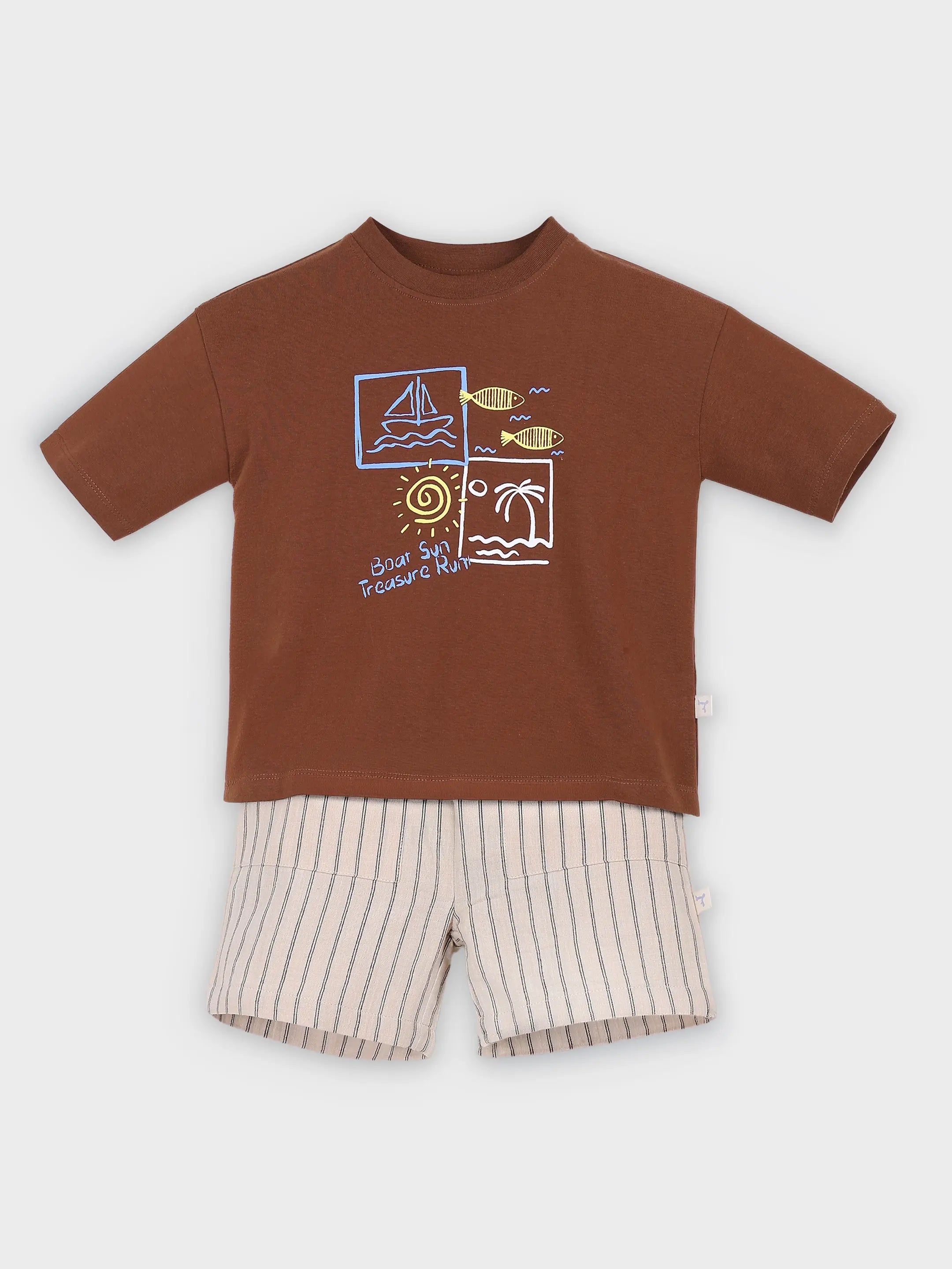 Printed T-Shirt with Striper Shorts