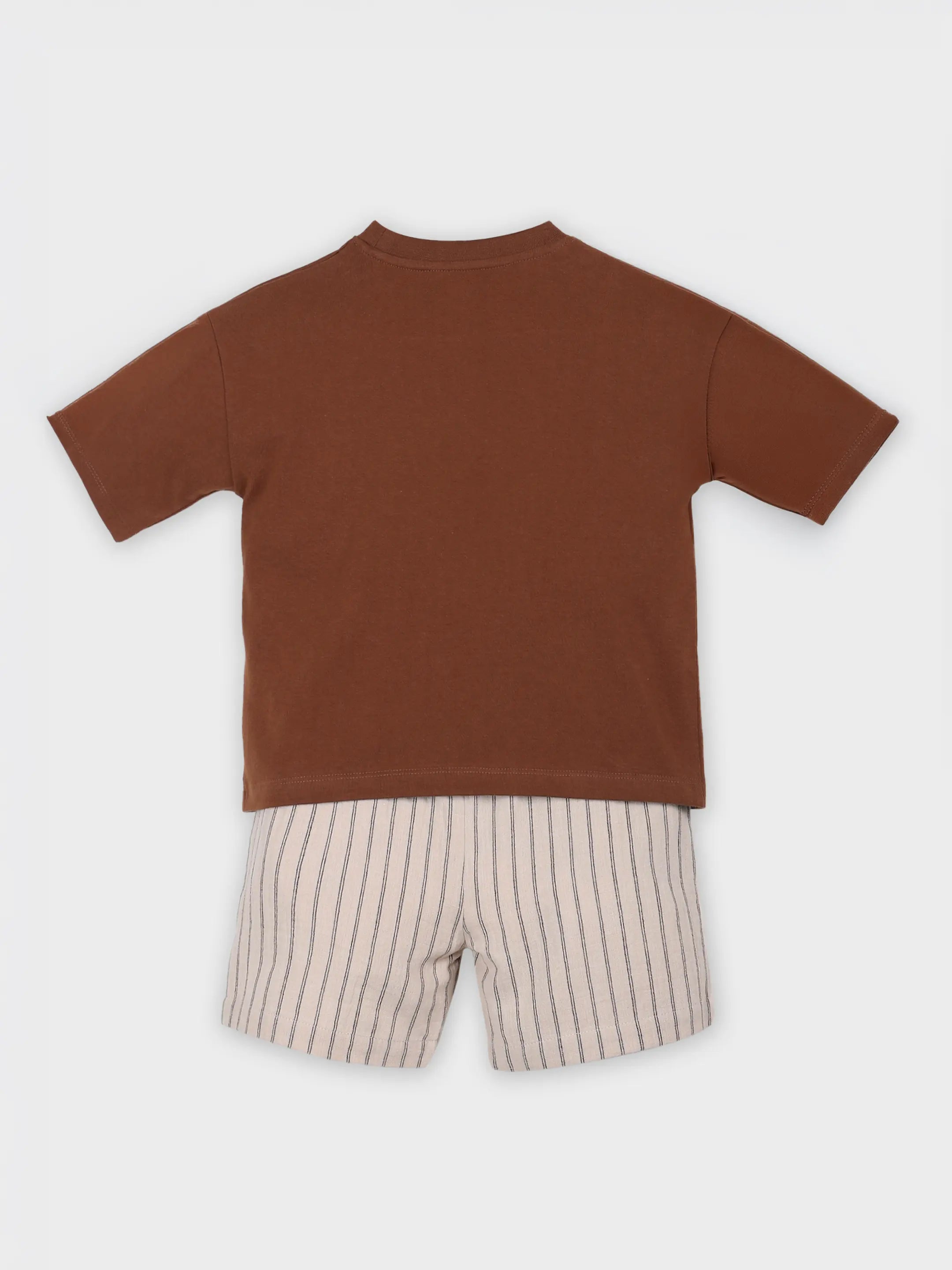 Printed T-Shirt with Striper Shorts