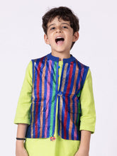 Jhilmil Reversible Nehru Jacket