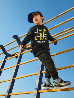 Tic Tac Toe Sweatshirt & Joggers Set